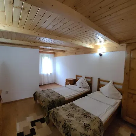 Casa Ursului Vadu Motilor